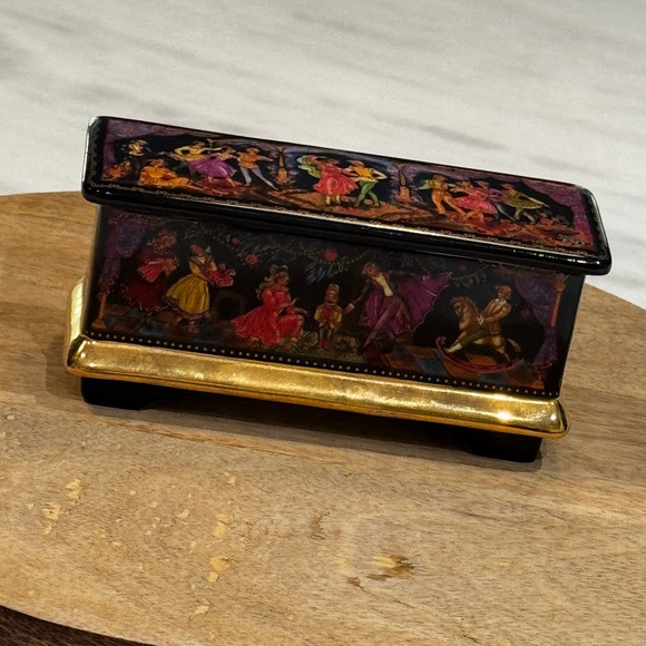 Ardleigh Elliot Other - VTG 1991 Ardleigh Elliott & Sons Nutcracker Porcelain Music Box - Tchaikovskiy
